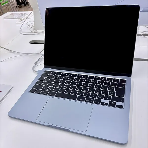 MacBook Air 13" con chip M5 (16 GB, 512 GB)
